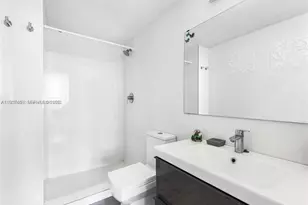 7441 Wayne Ave, Miami Beach, FL 33141 - Photo 9