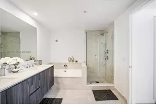 488 NE 18th St, Miami, FL 33132 - Photo 9