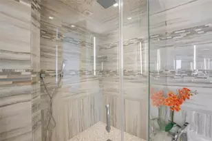 5225 Collins Ave, Miami Beach, FL 33140 - Photo 39