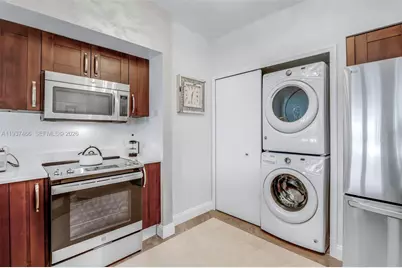 20000 E Country Club #1209, Sunny Isles Beach, FL 33180 - Photo 25