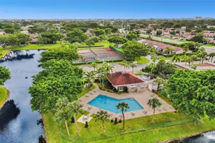 1054 NW 53rd St, Deerfield Beach, FL 33064 - Photo 23