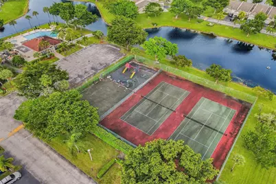 1054 NW 53rd Street, Deerfield Beach, FL 33064 - Photo 25