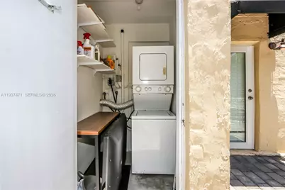 2477 SW 22nd Ter #Rear, Miami, FL 33145 - Photo 11