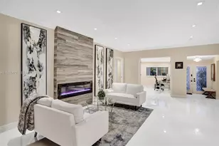 8843 Hawthorne Ave, Surfside, FL 33154 - Photo 9