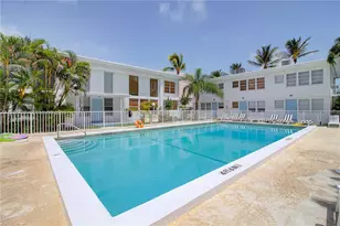 6865 Bay Dr, Miami Beach, FL 33141 - Photo 21
