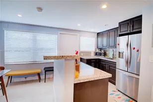 6865 Bay Dr, Miami Beach, FL 33141 - Photo 13