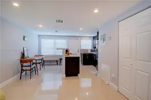 6865 Bay Dr, Miami Beach, FL 33141 - Photo 9