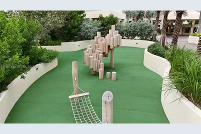 300 S Pointe Dr #1404, Miami Beach, FL 33139 - Photo 29