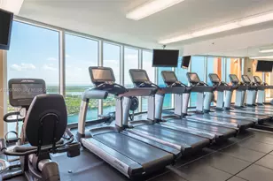 300 South Pointe Dr, Miami Beach, FL 33139 - Photo 35