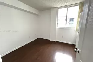 5091 NW 7th St, Miami, FL 33126 - Photo 9