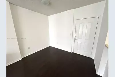 5091 NW 7th St #PH-10, Miami, FL 33126 - Photo 7