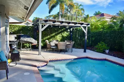 1352 NW 129th Way, Sunrise, FL 33323 - Photo 25