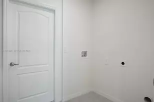 811 SE Seahouse Dr, Port Saint Lucie, FL 34983 - Photo 7