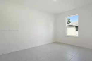 811 SE Seahouse Dr, Port Saint Lucie, FL 34983 - Photo 11