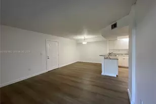 8580 SW 212th St, Cutler Bay, FL 33189 - Photo 5