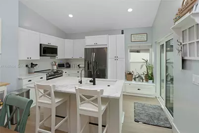 6011 Manchester Ln, Davie, FL 33331 - Photo 17