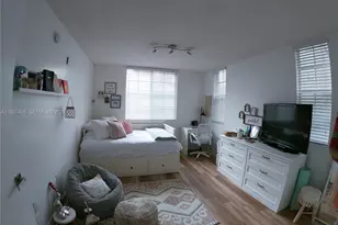 620 SW 111th Ave, Pembroke Pines, FL 33025 - Photo 11