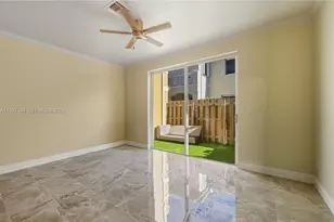 810 NE 212th Terrace, Miami, FL 33179 - Photo 5