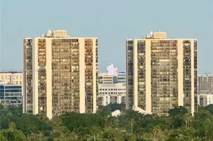 3600 Mystic Pointe Dr, Aventura, FL 33180 - Photo 17