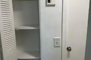 1801 S Treasure Dr, North Bay Village, FL 33141 - Photo 21