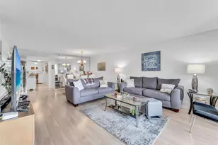 3095 N Course Dr, Pompano Beach, FL 33069 - Photo 3