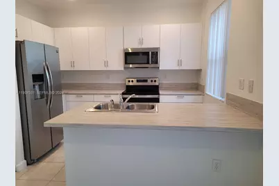 2685 SE 13th St, Homestead, FL 33035 - Photo 5