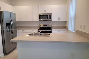 2685 SE 13th St, Homestead, FL 33035 - Photo 5