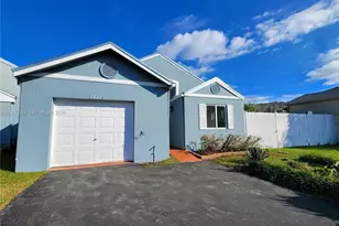 22225 SW 100th Ave, Cutler Bay, FL 33190 - Photo 3