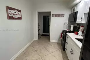 1461 E 9th Ct, Hialeah, FL 33010 - Photo 5