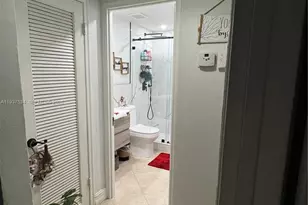 1461 E 9th Ct, Hialeah, FL 33010 - Photo 9