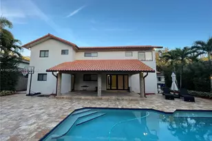 16820 NW 79th Pl, Miami Lakes, FL 33016 - Photo 9