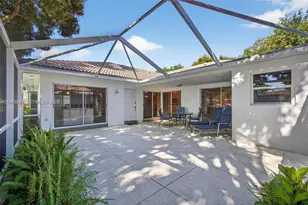 7102 Geminata Oak Ct, Palm Beach Gardens, FL 33410 - Photo 3