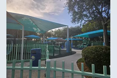 3330 NE 190th St #MPH15, Aventura, FL 33180 - Photo 31