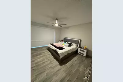 12032 S Las Palmas Dr, Pembroke Pines, FL 33025 - Photo 13