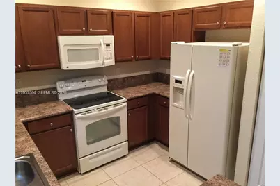 394 NE 37th Ave, Homestead, FL 33033 - Photo 3