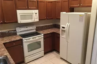 394 NE 37th Ave, Homestead, FL 33033 - Photo 3