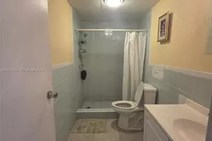 19800 SW 180th Ave, Miami, FL 33187 - Photo 13