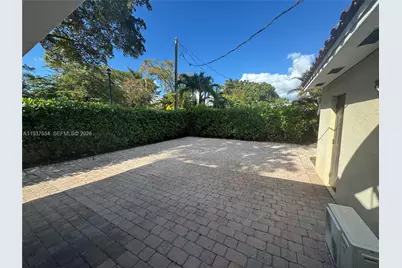 6580 Lake Blue Dr #6580, Miami Lakes, FL 33014 - Photo 19