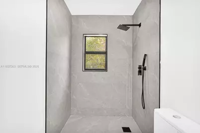 19720 NW 33rd Ave, Miami Gardens, FL 33056 - Photo 35