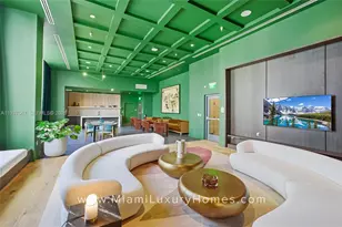 11 NE 6th St, Miami, FL 33132 - Photo 31