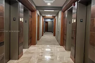 31 SE 5th St, Miami, FL 33131 - Photo 19