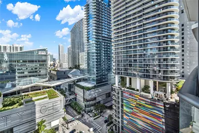 45 SW 9th St #1609, Miami, FL 33130 - Photo 23