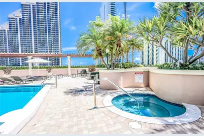 17555 Atlantic Blvd #607, Sunny Isles Beach, FL 33160 - Photo 23
