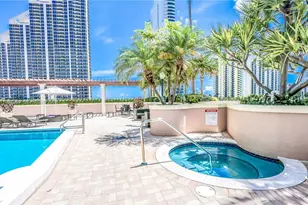 17555 Atlantic Blvd, Sunny Isles Beach, FL 33160 - Photo 23