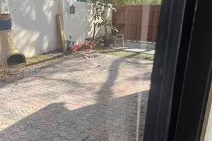 1701 NW 92nd Ave, Pembroke Pines, FL 33024 - Photo 5