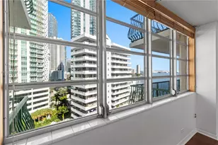 1408 Brickell Bay Dr, Miami, FL 33131 - Photo 17