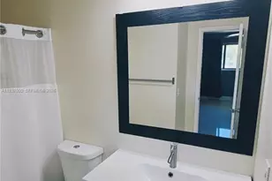 18785 NW 62nd Ave, Hialeah, FL 33015 - Photo 7