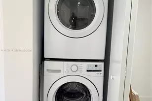 561 NW 41st St, Miami, FL 33127 - Photo 23