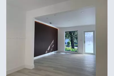 561 NW 41st St #0, Miami, FL 33127 - Photo 3
