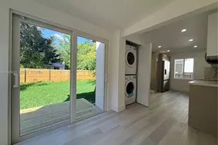 561 NW 41st St, Miami, FL 33127 - Photo 25